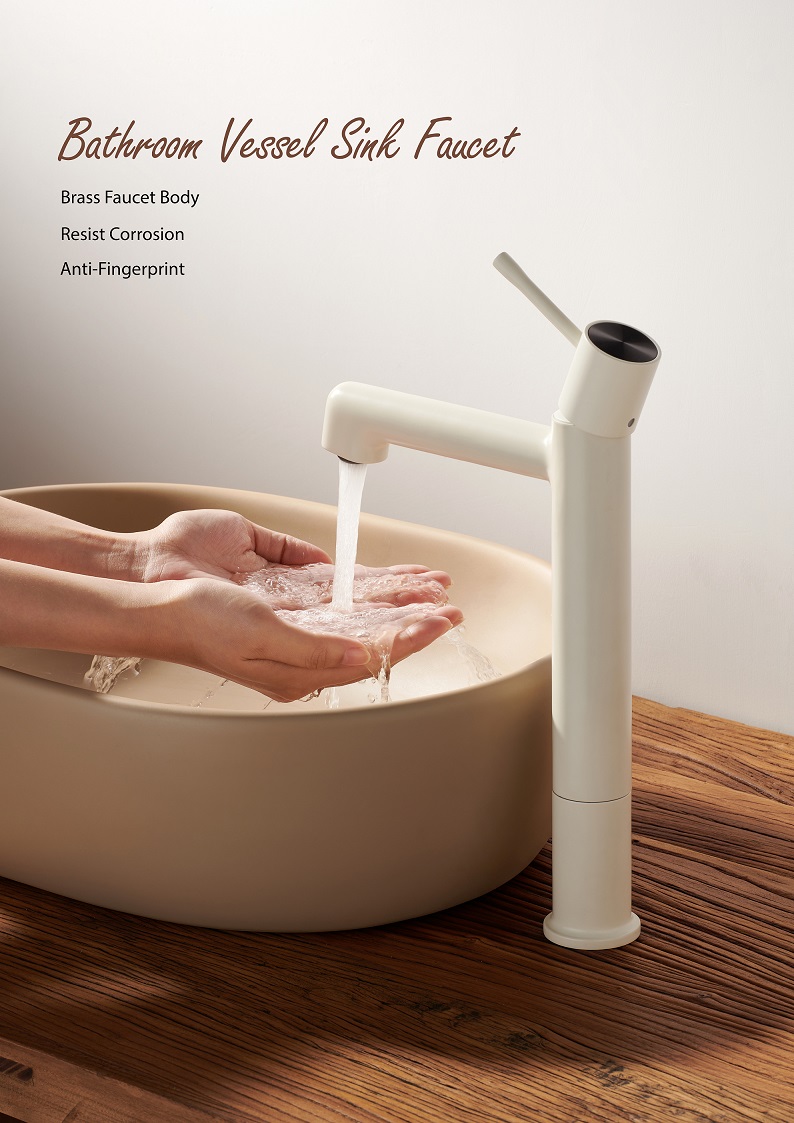 Латунный смеситель для ванной комнаты