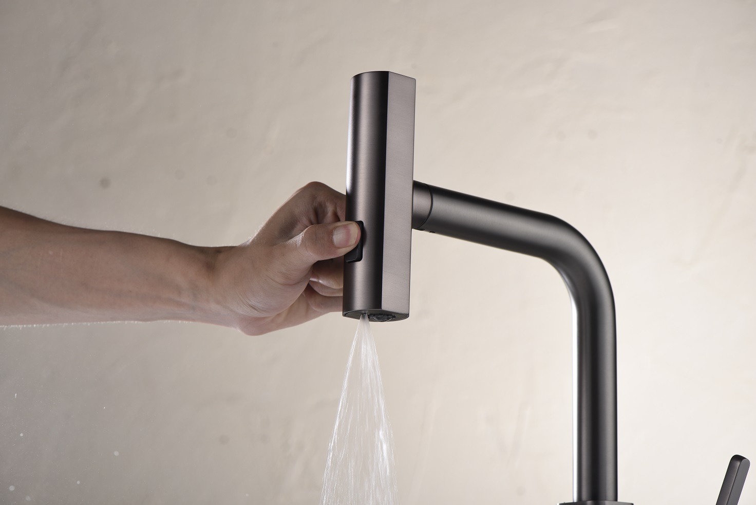 кухонный смеситель с одной ручкой