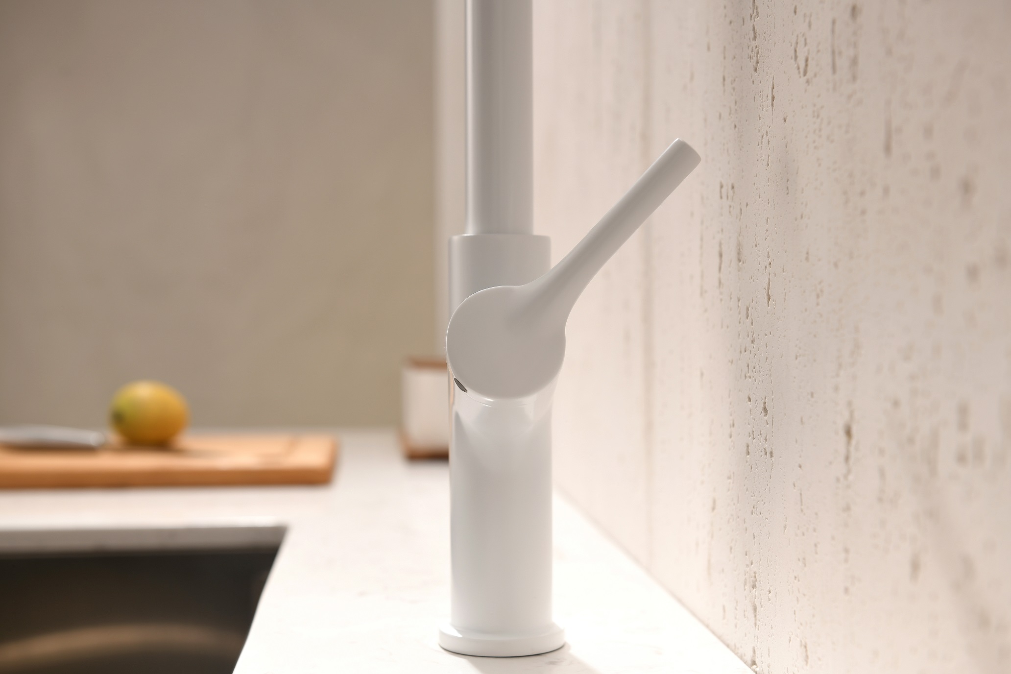 кухонный смеситель с выдвижным механизмом