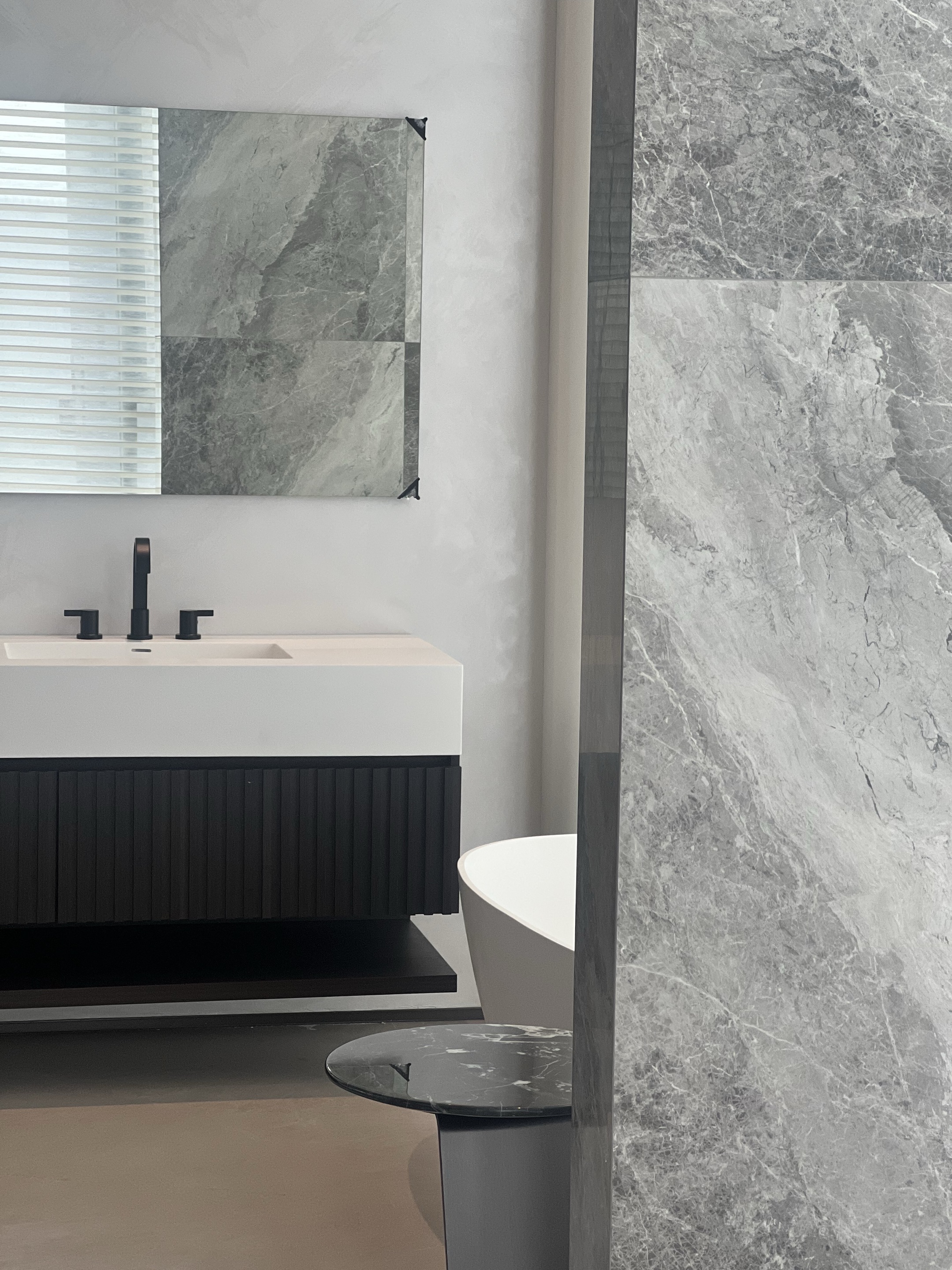 Смеситель для ванной комнаты