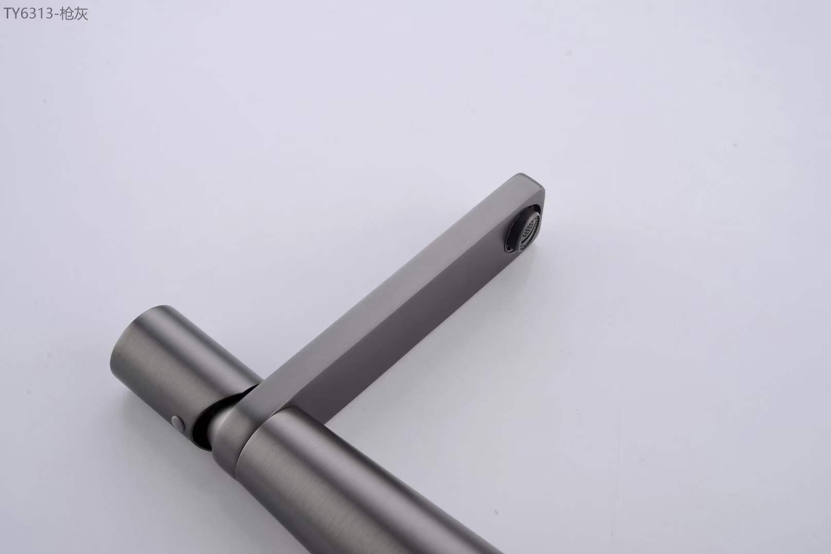 настенные смесители для ванной комнаты