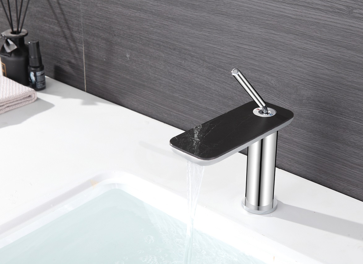 смесители для ванны в ванной