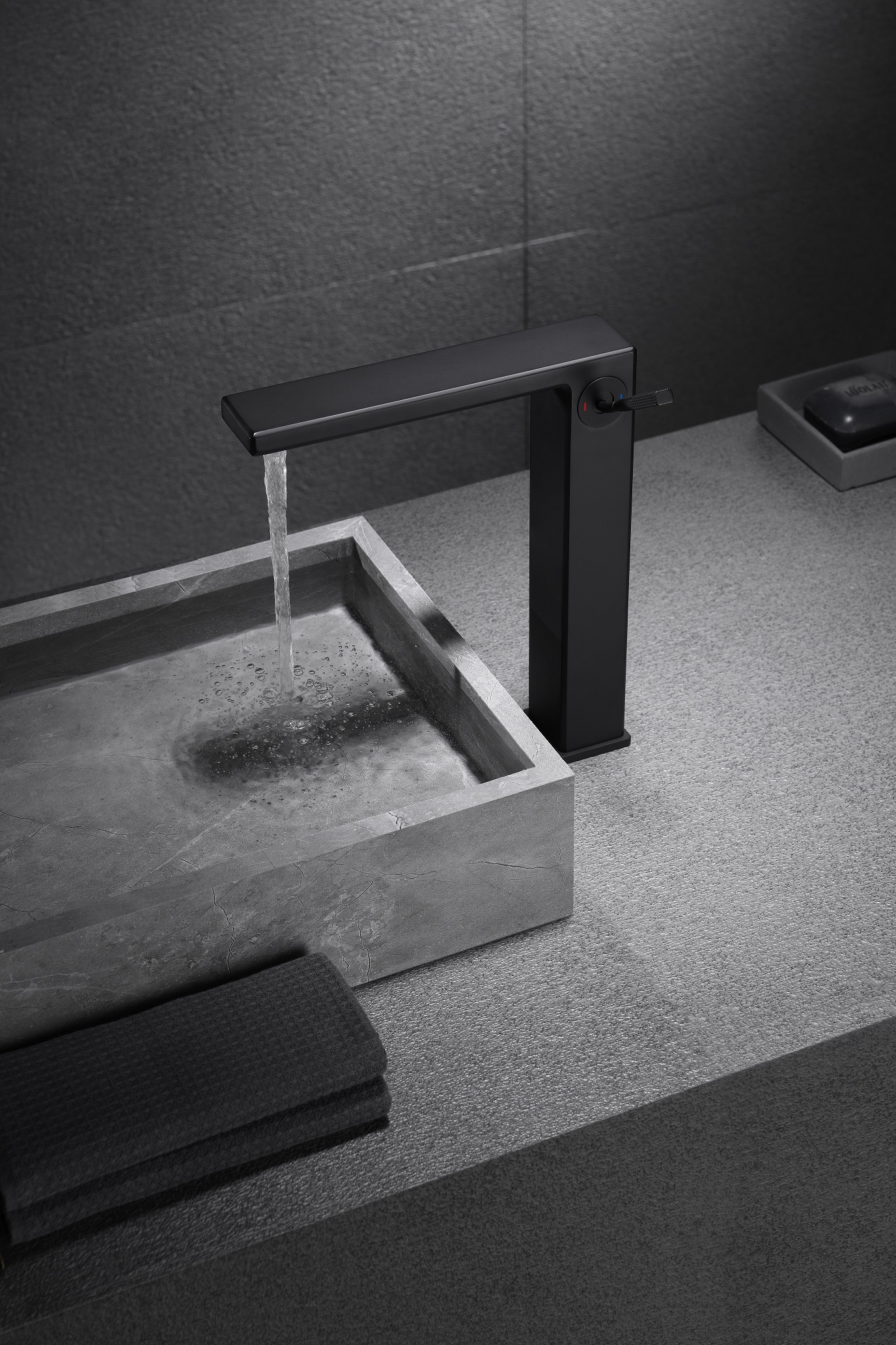 смеситель для ванной с распылителем