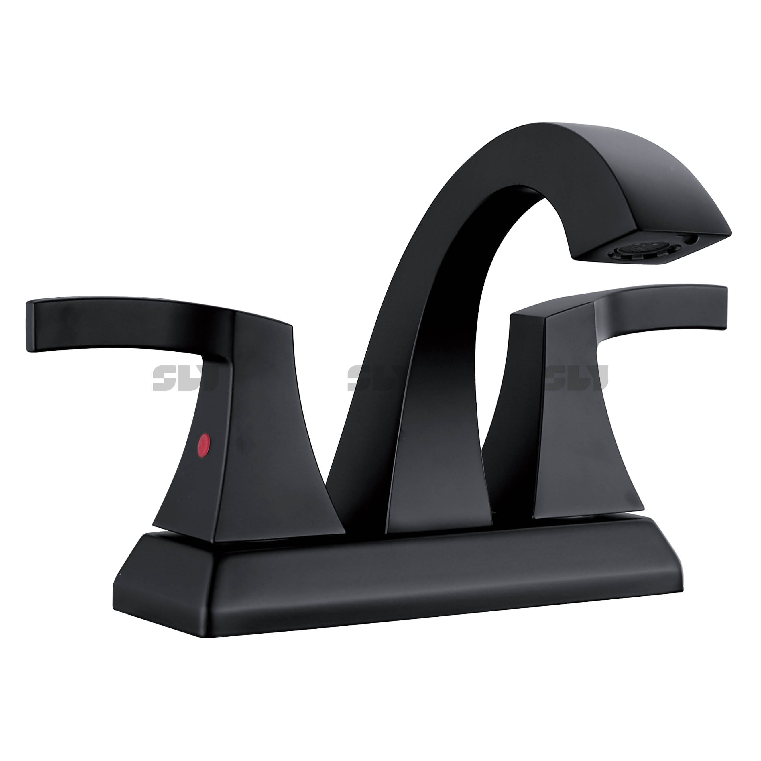 черный смеситель для ванной