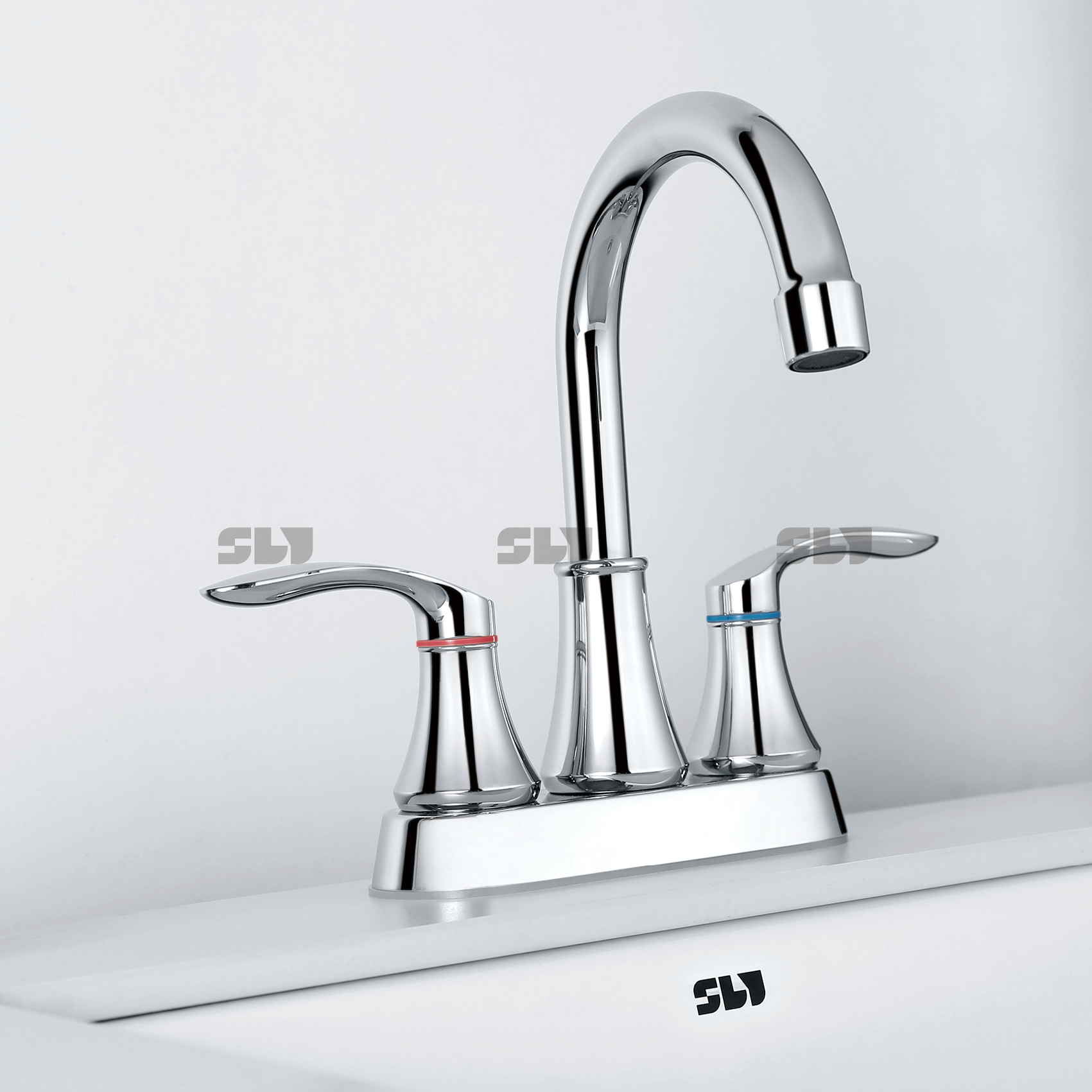 Смеситель для ванной комнаты